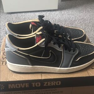 Nike Men's Black and Gray Sneakers